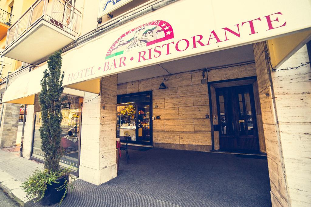 Hotel La Gaietta Millesimo Eksteriør billede